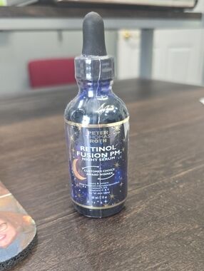 Peter Thomas Roth Retinol Fusion PM Night Serum - Blue & Gold